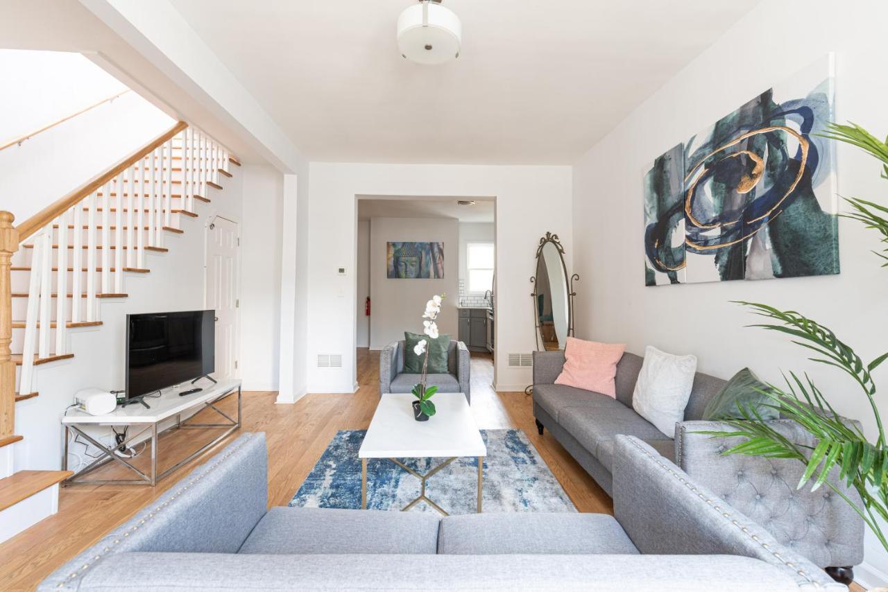 저지시티 Tranquil Town House With Parking And Laundry - Just 25 Minutes To Time Square! 빌라 외부 사진