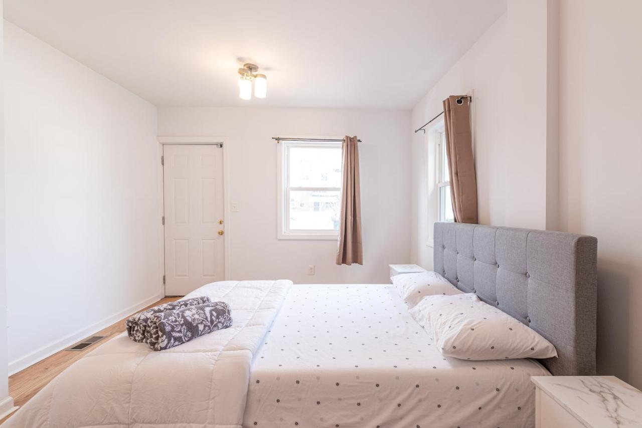저지시티 Tranquil Town House With Parking And Laundry - Just 25 Minutes To Time Square! 빌라 외부 사진