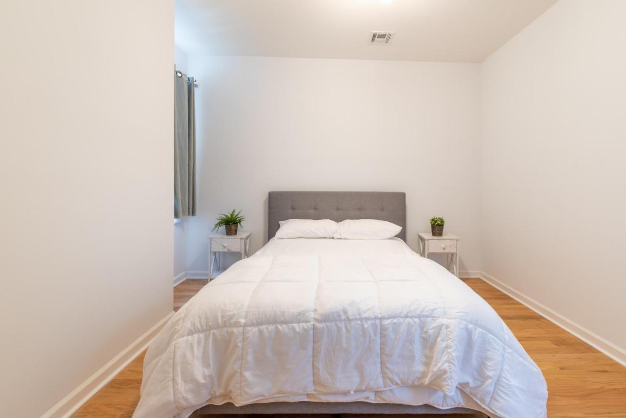 저지시티 Tranquil Town House With Parking And Laundry - Just 25 Minutes To Time Square! 빌라 외부 사진